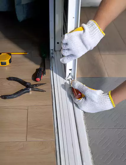 Professional Sliding Patio Door Squeaks & Squeaky Sliding Glass Door Repair in Wilton Manors